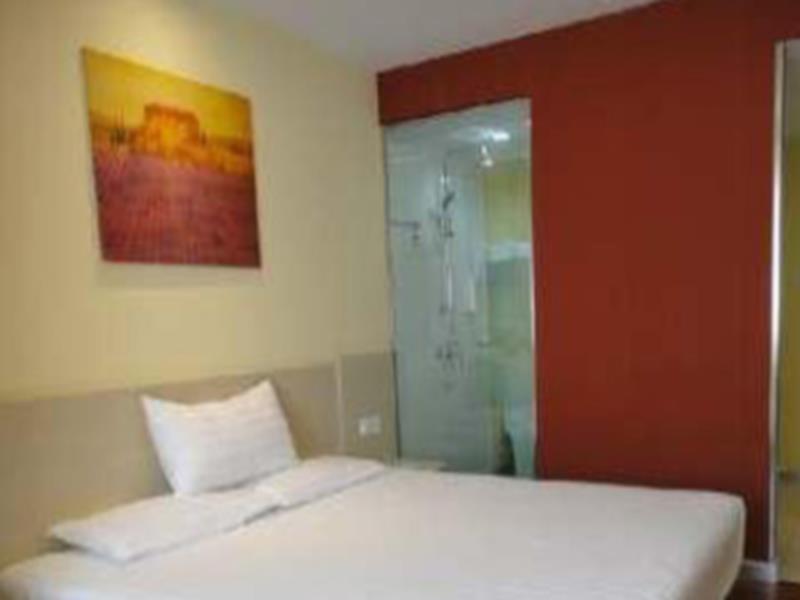 Hanting Hotel Yibin Zhongshan Street Dış mekan fotoğraf